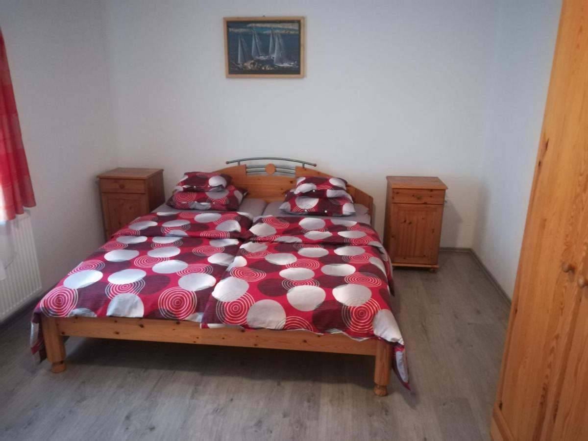 Suemegi Levendula Apartmanok Esterno foto